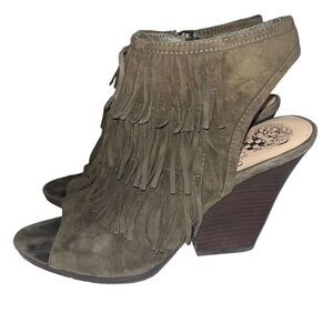 Vince‎ Camuto Jadon olive green fringe peep toe booties 8